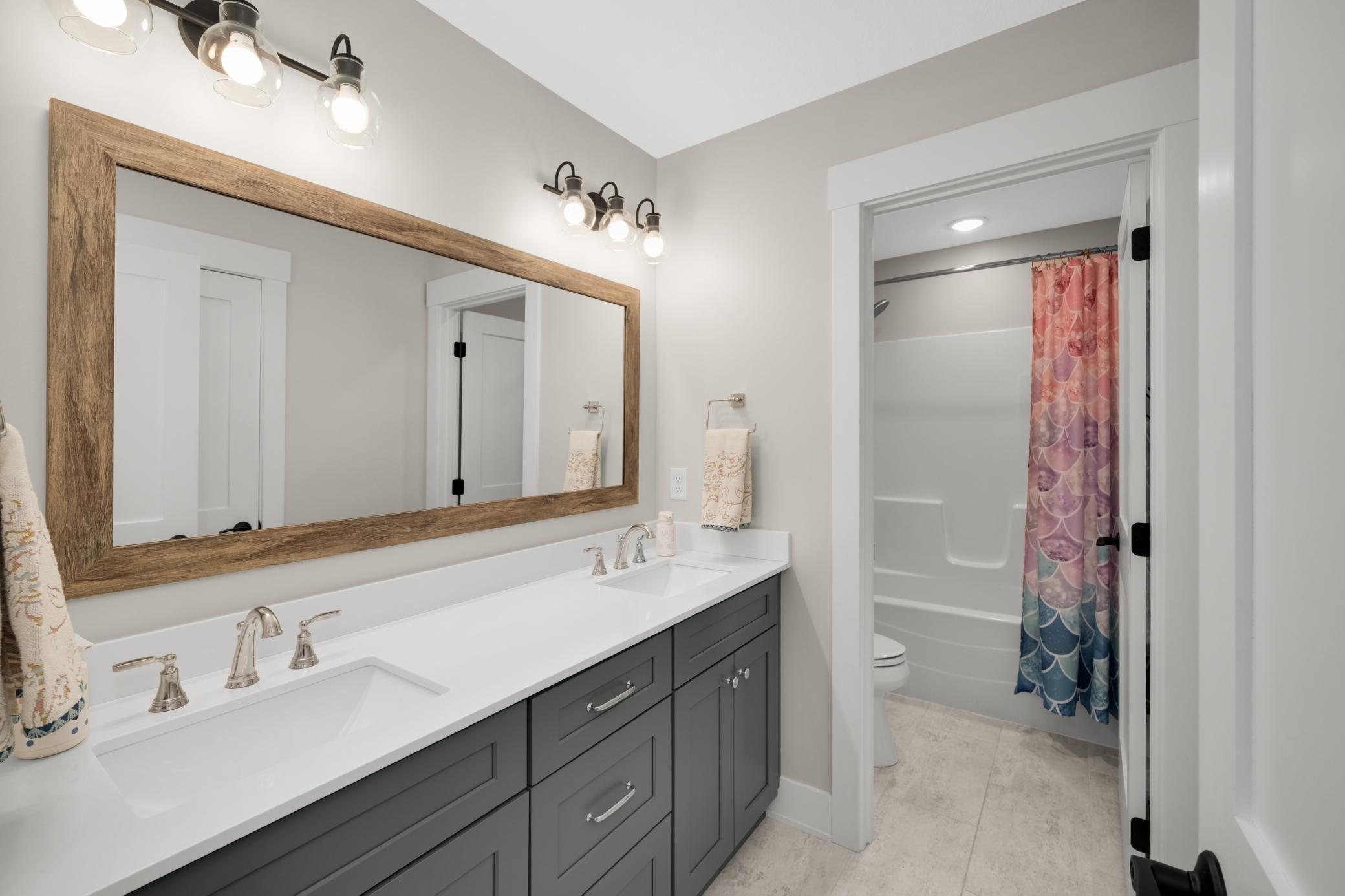 20583 Nevada Ave, Prior Lake, MN, 55372, USA, 5 Bedrooms Bedrooms, ,4 BathroomsBathrooms,Residential,Active,20583 Nevada Ave,7069473