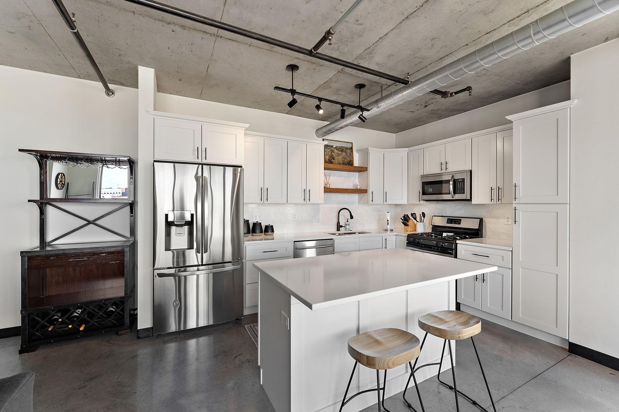730 N 4th Street 601