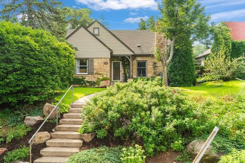 1017 Thomas Avenue S Minneapolis MN 55405
