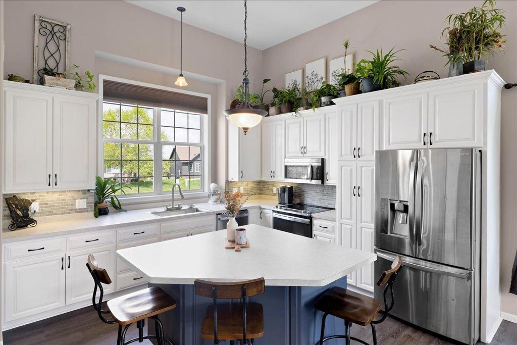 Photo of 1130 Hillside Road, Sauk Rapids, MN 56379 (MLS # 7070766)