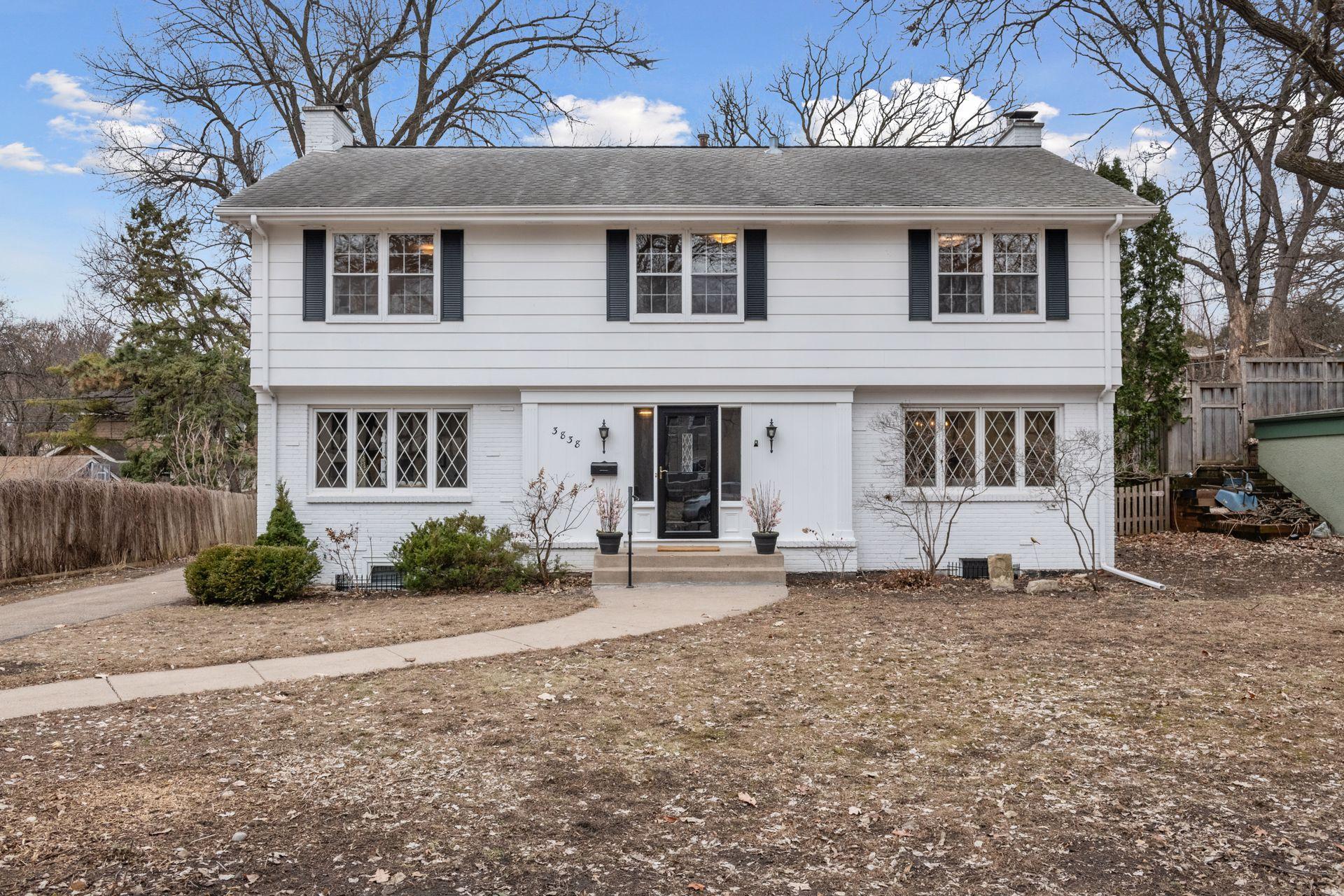 3838 Zenith Avenue S