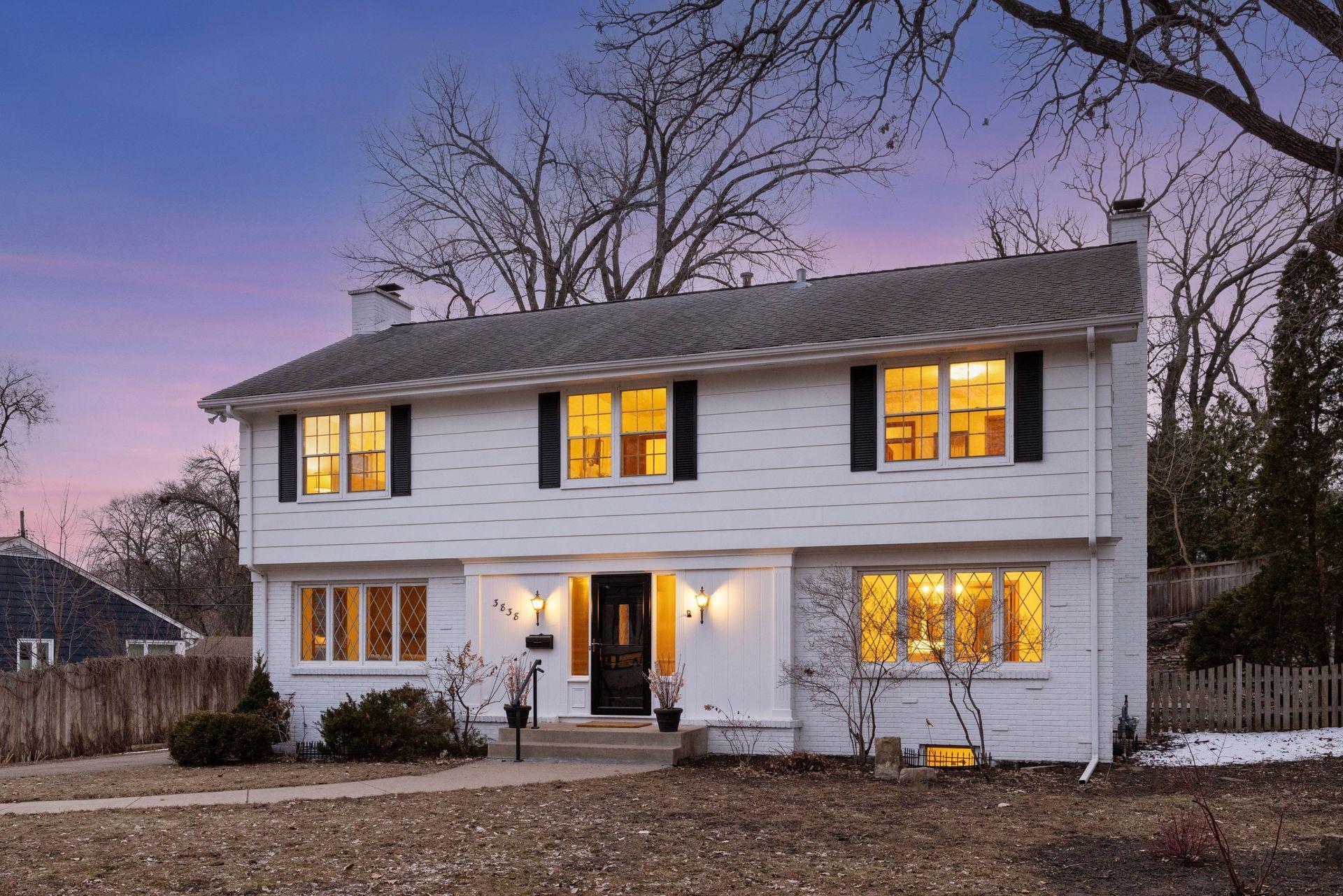 3838 Zenith Avenue S