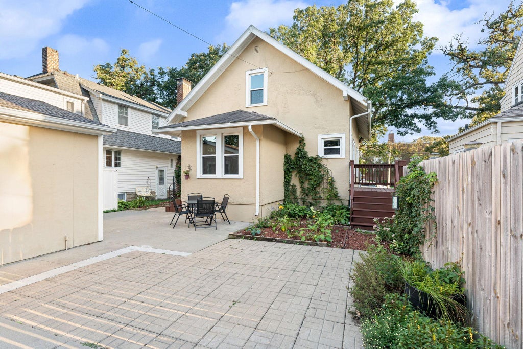 Photo of 802 8th Avenue NW, Austin, MN 55912 (MLS # 7142642)