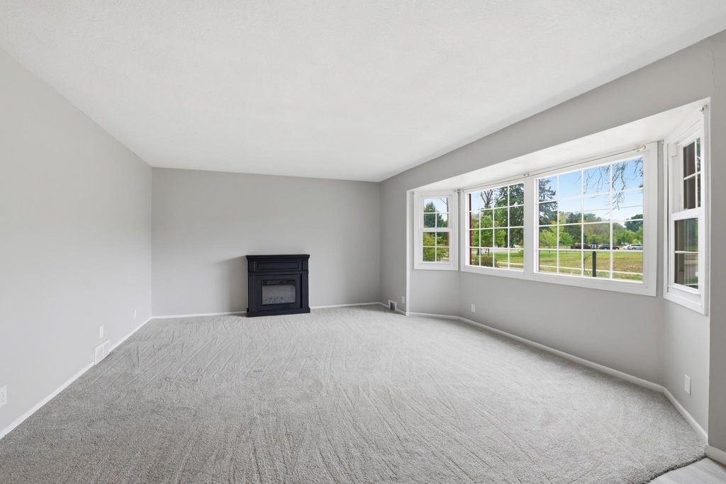Photo of 7725 W 22nd Street, Saint Louis Park, MN 55426 (MLS # 7022776)