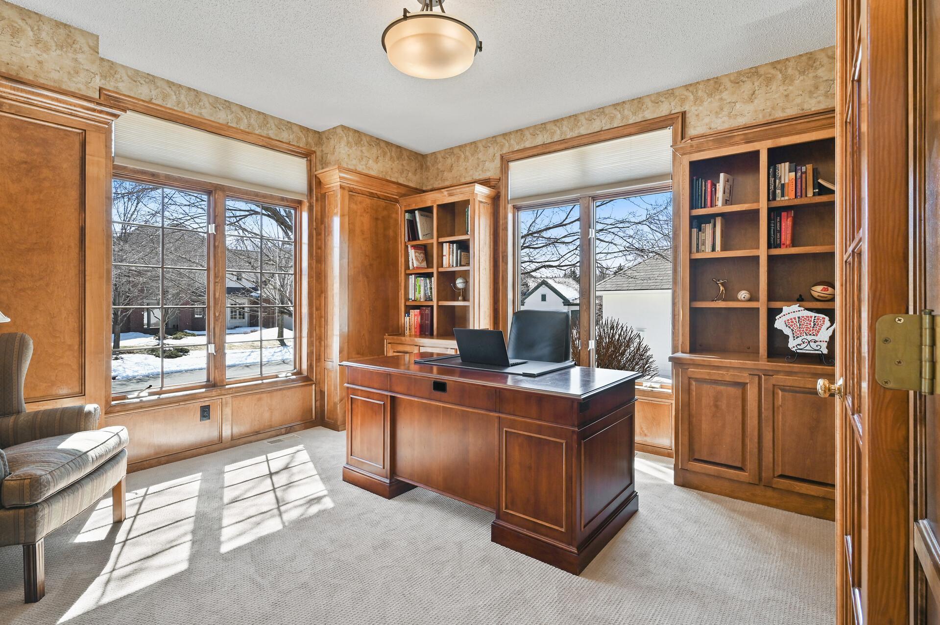 10147 Gristmill Ridge