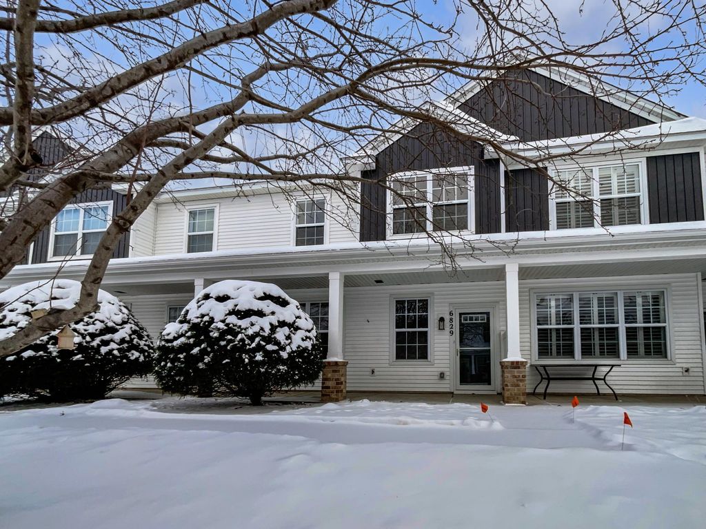 Photo of 6829 Narcissus Lane N #304, Maple Grove, MN 55311 (MLS # 6824532)