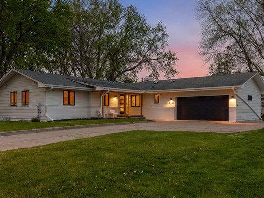 6401 DORON LN, MINNEAPOLIS, MN 55439 - Image 3e6090d3ba170c00424d2fc6dfd6f6b4/1546027185