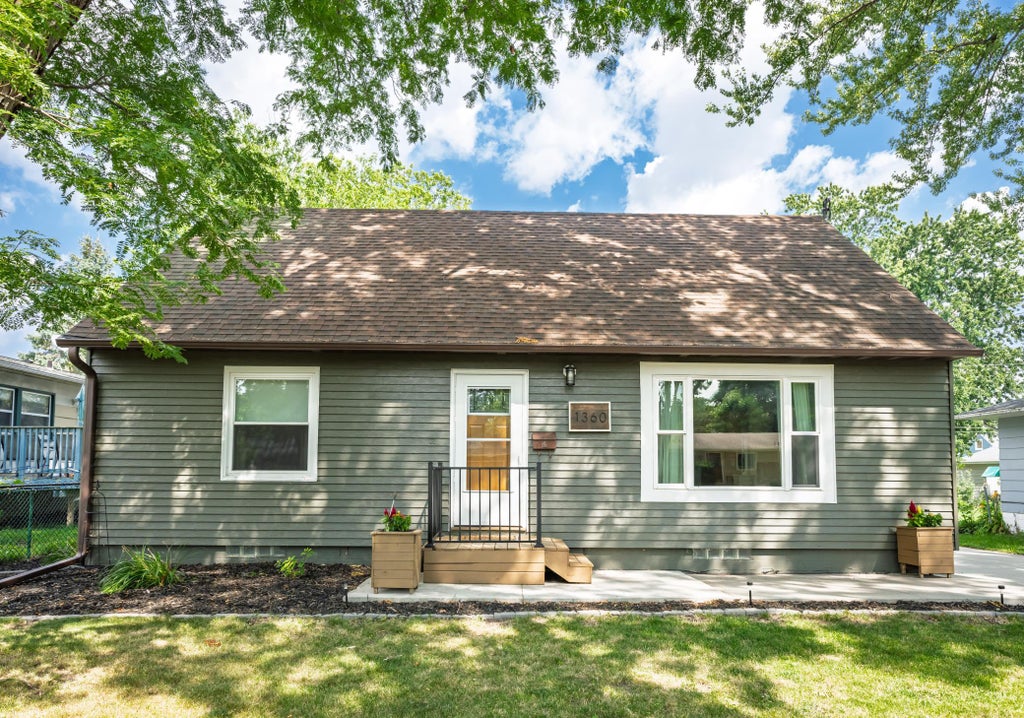 Photo of 1360 9th Avenue SE, Rochester, MN 55904 (MLS # 7119827)