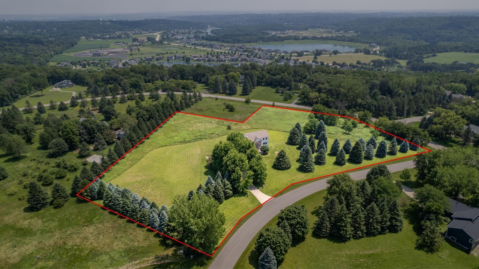 Rochester, Minnesota, 55902, United States, 5 Bedrooms Bedrooms, ,4 BathroomsBathrooms,Residential,Active,1902957