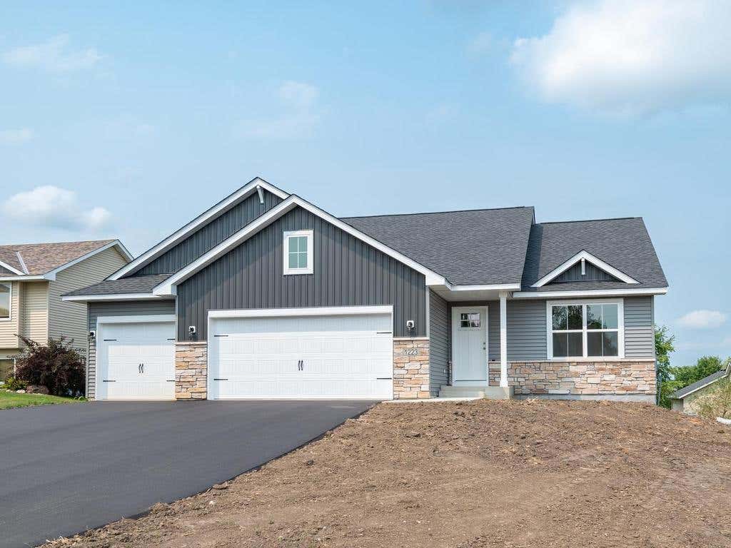 Photo of 1223 Olivia Street SE, New Prague, MN 56071 (MLS # 7127057)