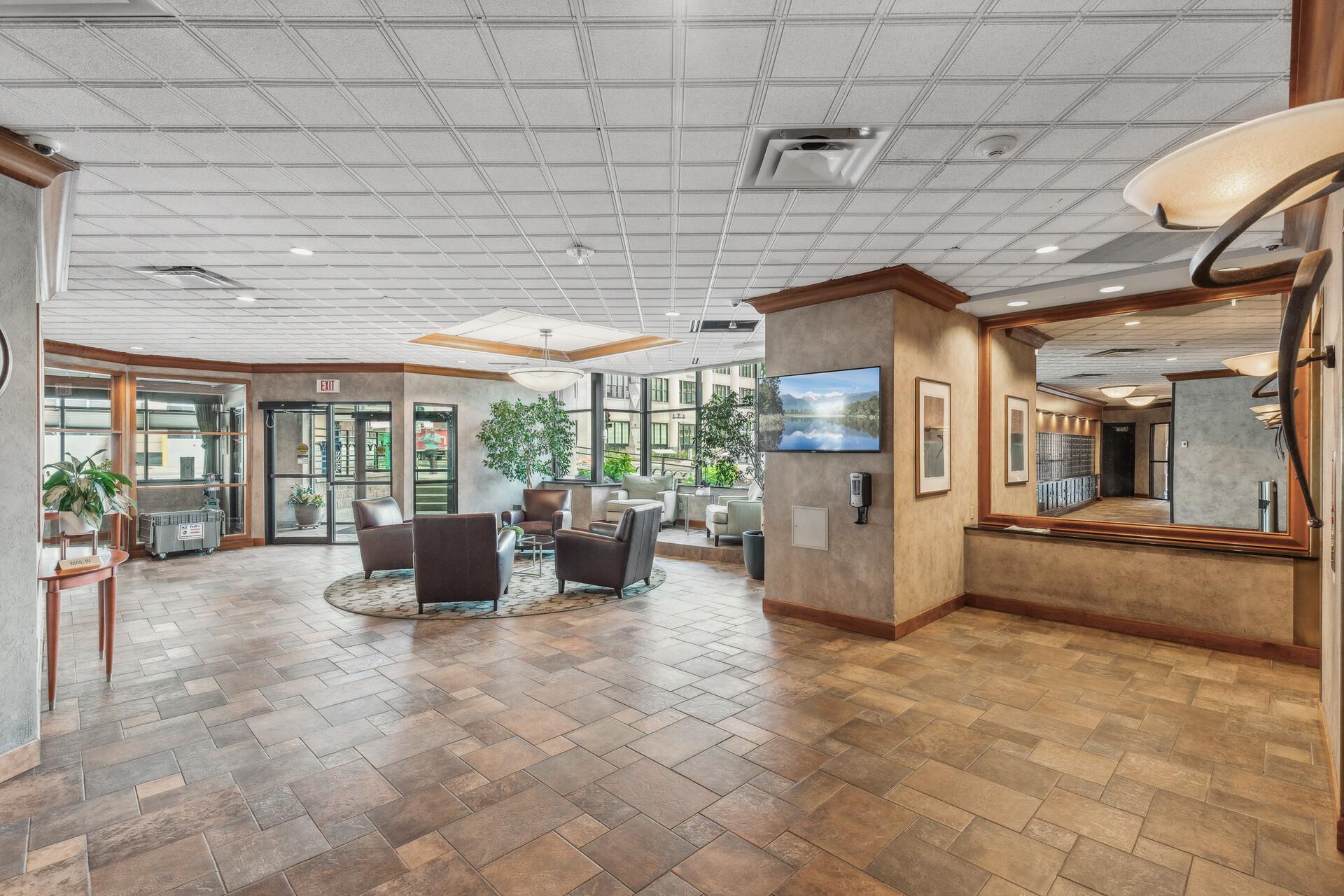78 10th Street E 2209