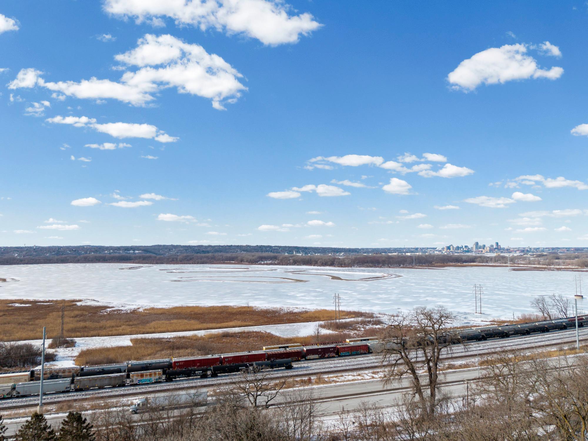 700 Point Douglas Road S