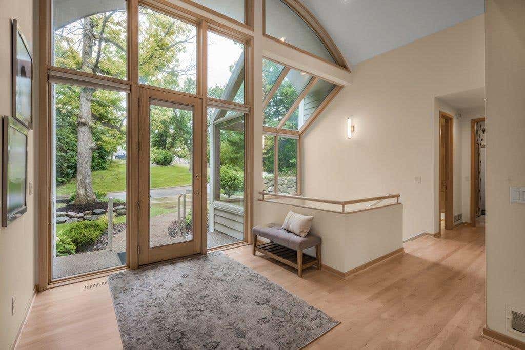 Photo of 3580 Fairway Drive, Hopkins, MN 55305 (MLS # 7094132)