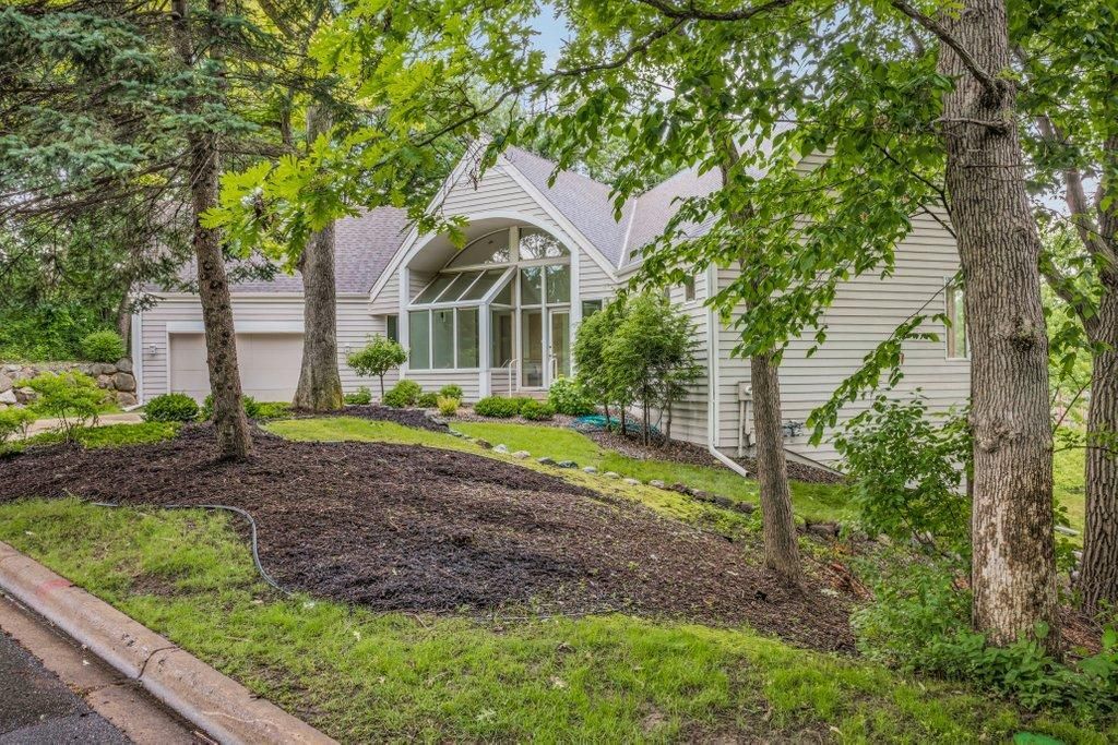 Photo of 3580 Fairway Drive, Hopkins, MN 55305 (MLS # 7094132)