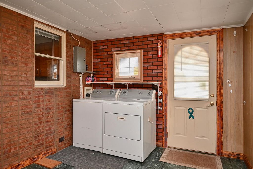 Photo of 528 Chatfield Street, Winona, MN 55987 (MLS # 7060107)