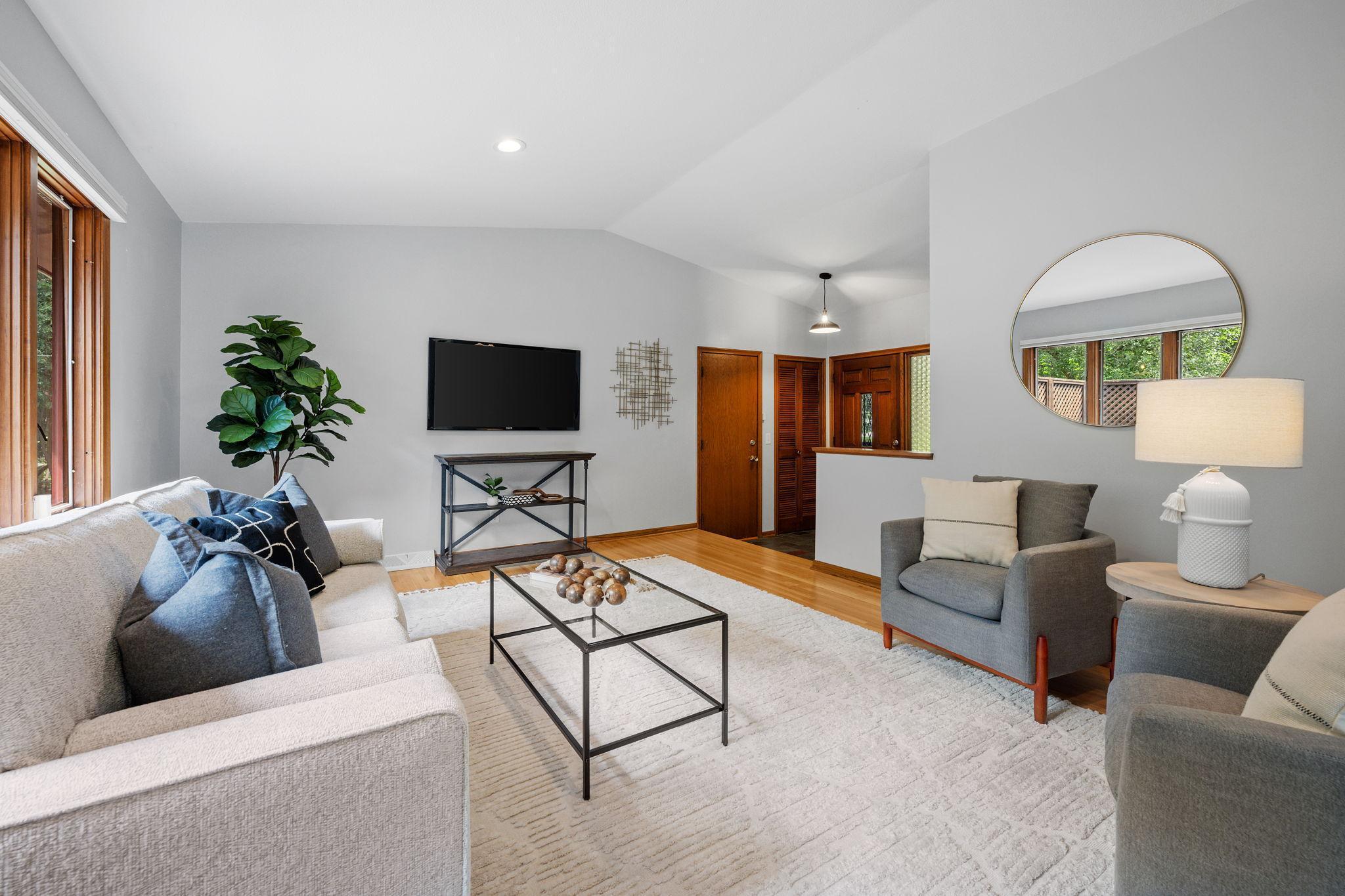 1109 Welcome Circle