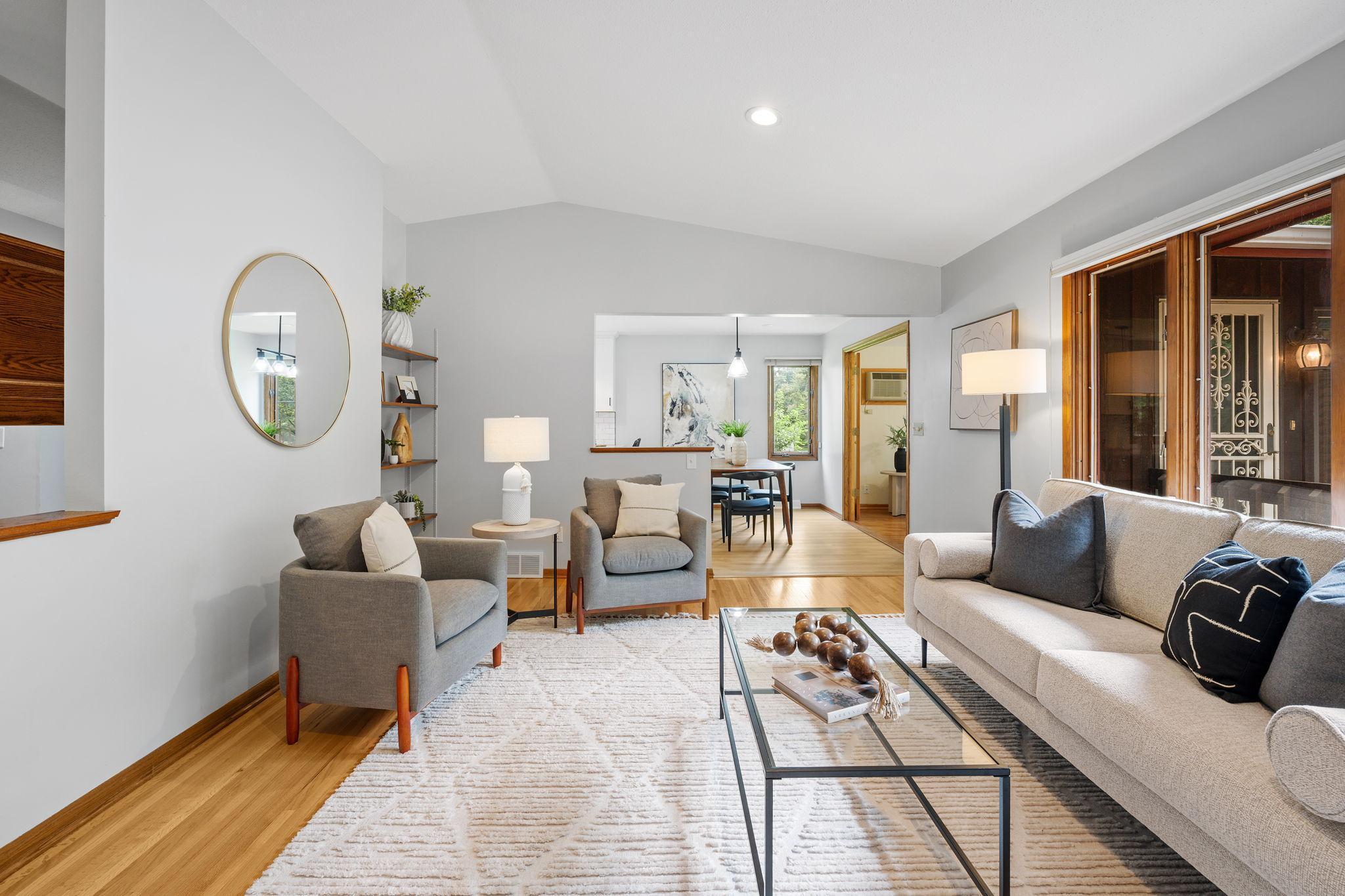 1109 Welcome Circle