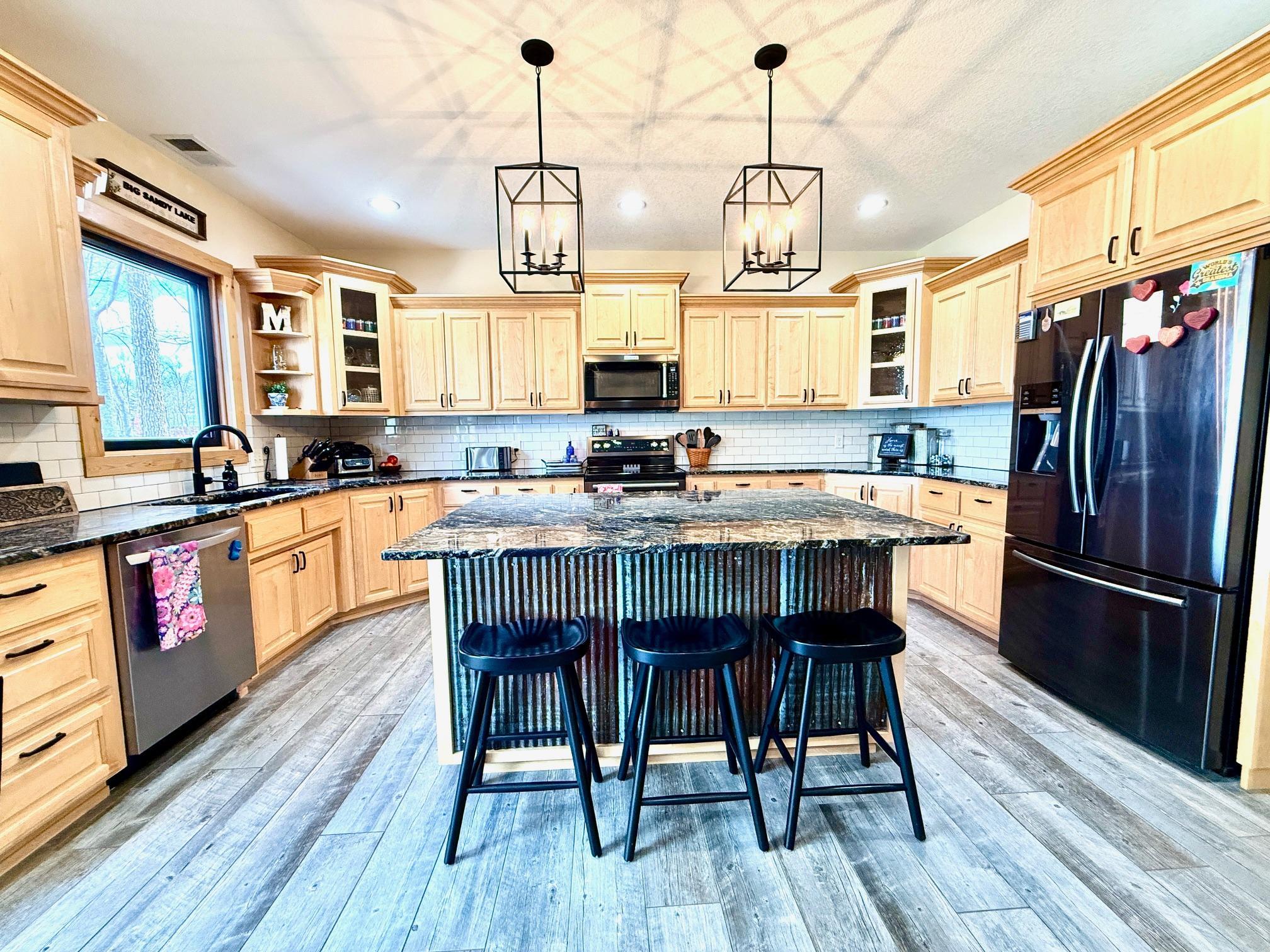 51425 Long Point Place