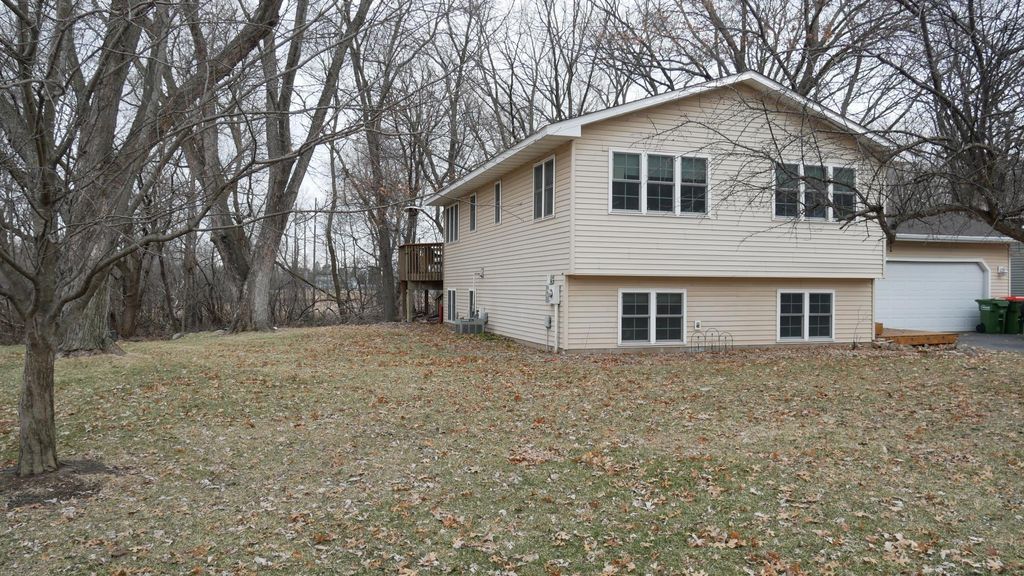 Photo of 10962 Eagle Street NW, Coon Rapids, MN 55433 (MLS # 7045370)