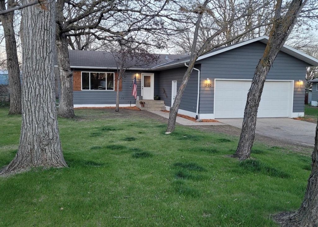 Photo of 1320 Lori Avenue, Detroit Lakes, MN 56501 (MLS # 7070983)