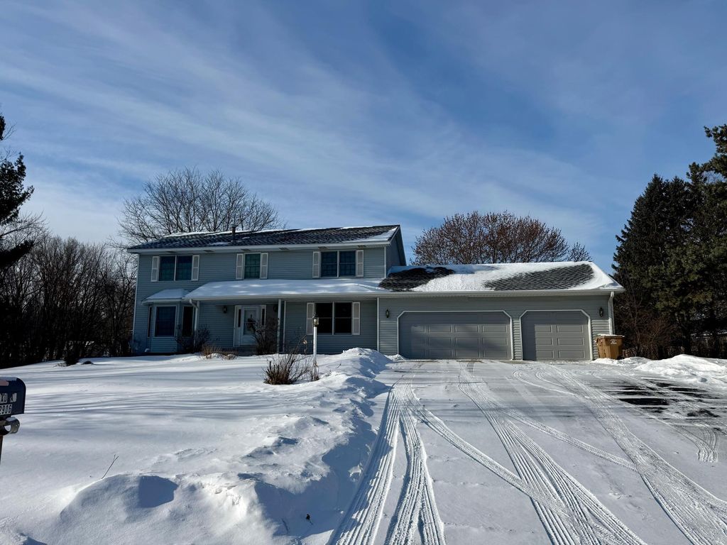 Photo of 2906 Innsdale Avenue N, Lake Elmo, MN 55042 (MLS # 7016532)