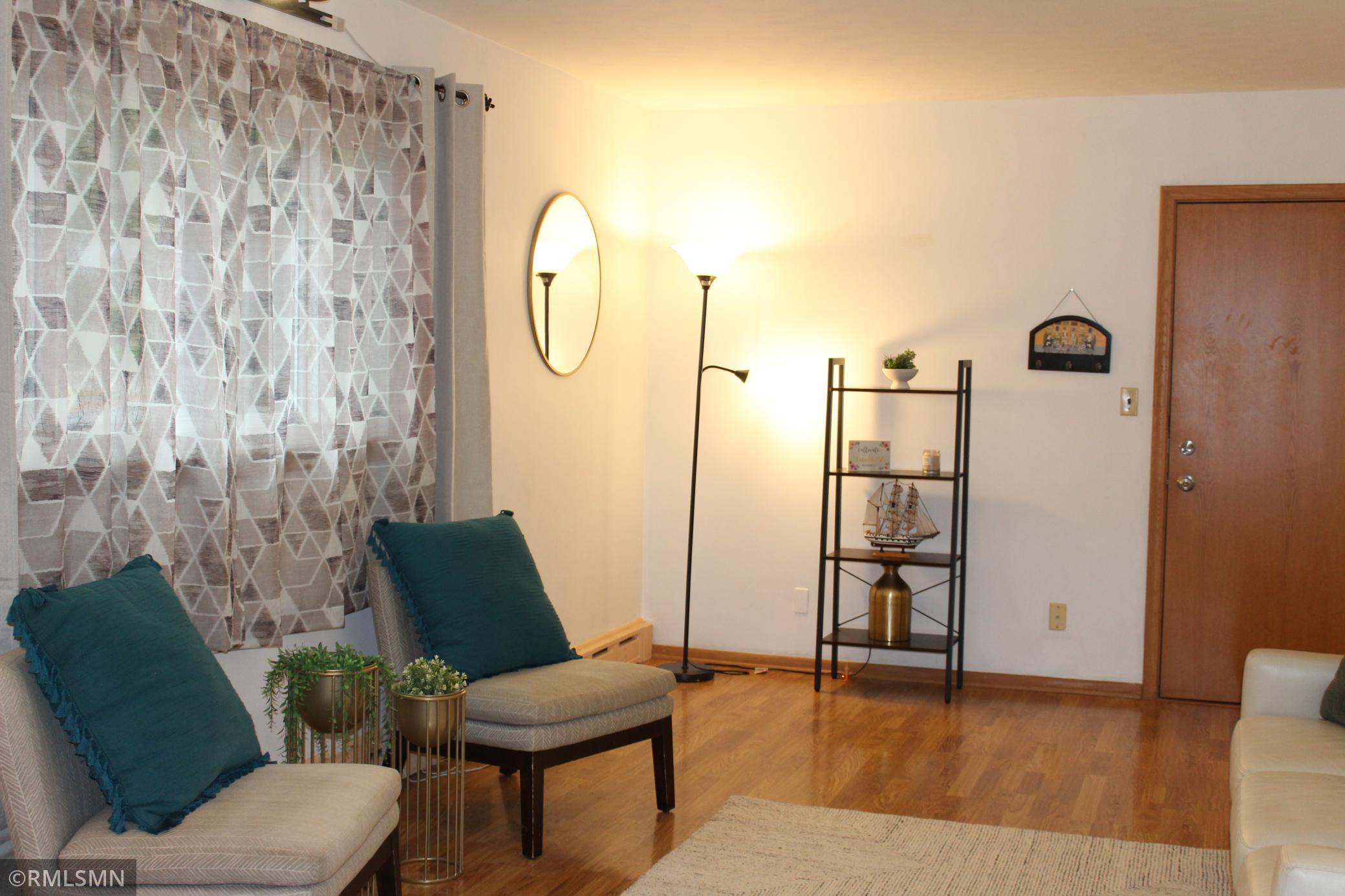 45 Albert Street S 2