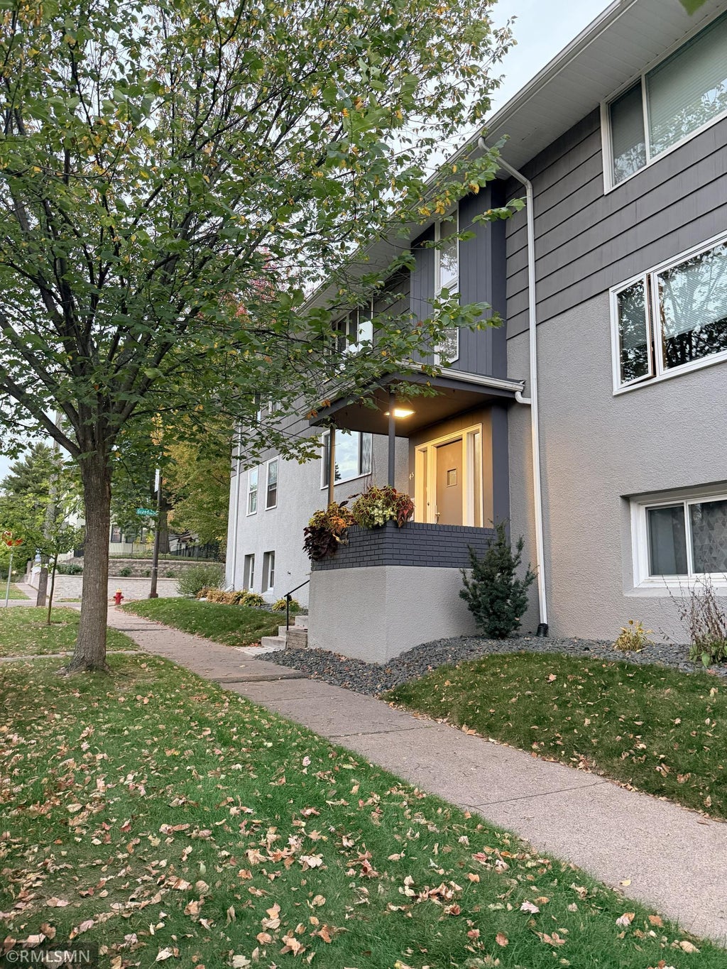Photo of 45 Albert Street S #2, Saint Paul, MN 55105 (MLS # 7159701)