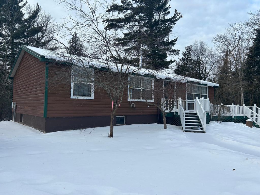 Photo of 1302 Old North Shore Road, Duluth, MN 55804 (MLS # 7001865)