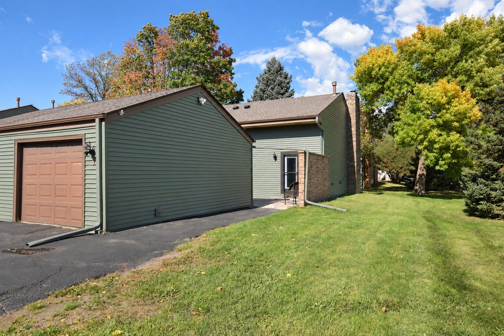 Photo of 37 Marie Avenue E, West Saint Paul, MN 55118 (MLS # 7155578)