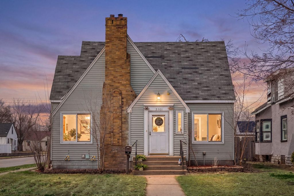 Photo of 5301 Emerson Avenue N, Brooklyn Center, MN 55430 (MLS # 7055477)