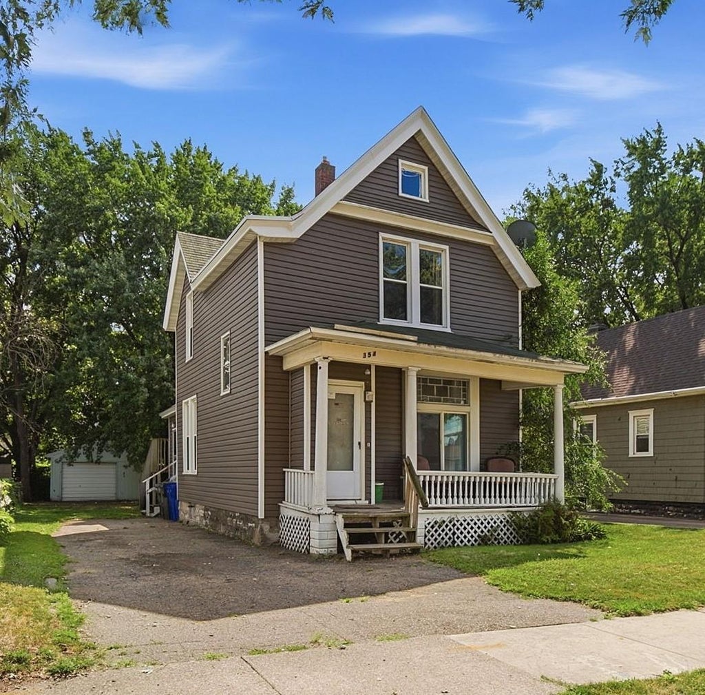 Photo of 354 Jenks Avenue, Saint Paul, MN 55130 (MLS # 7132099)