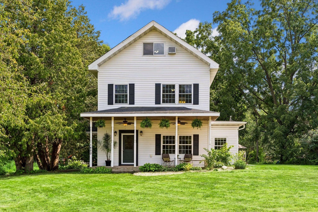 Photo of 1450 Ripley Avenue, Maplewood, MN 55109 (MLS # 7099919)