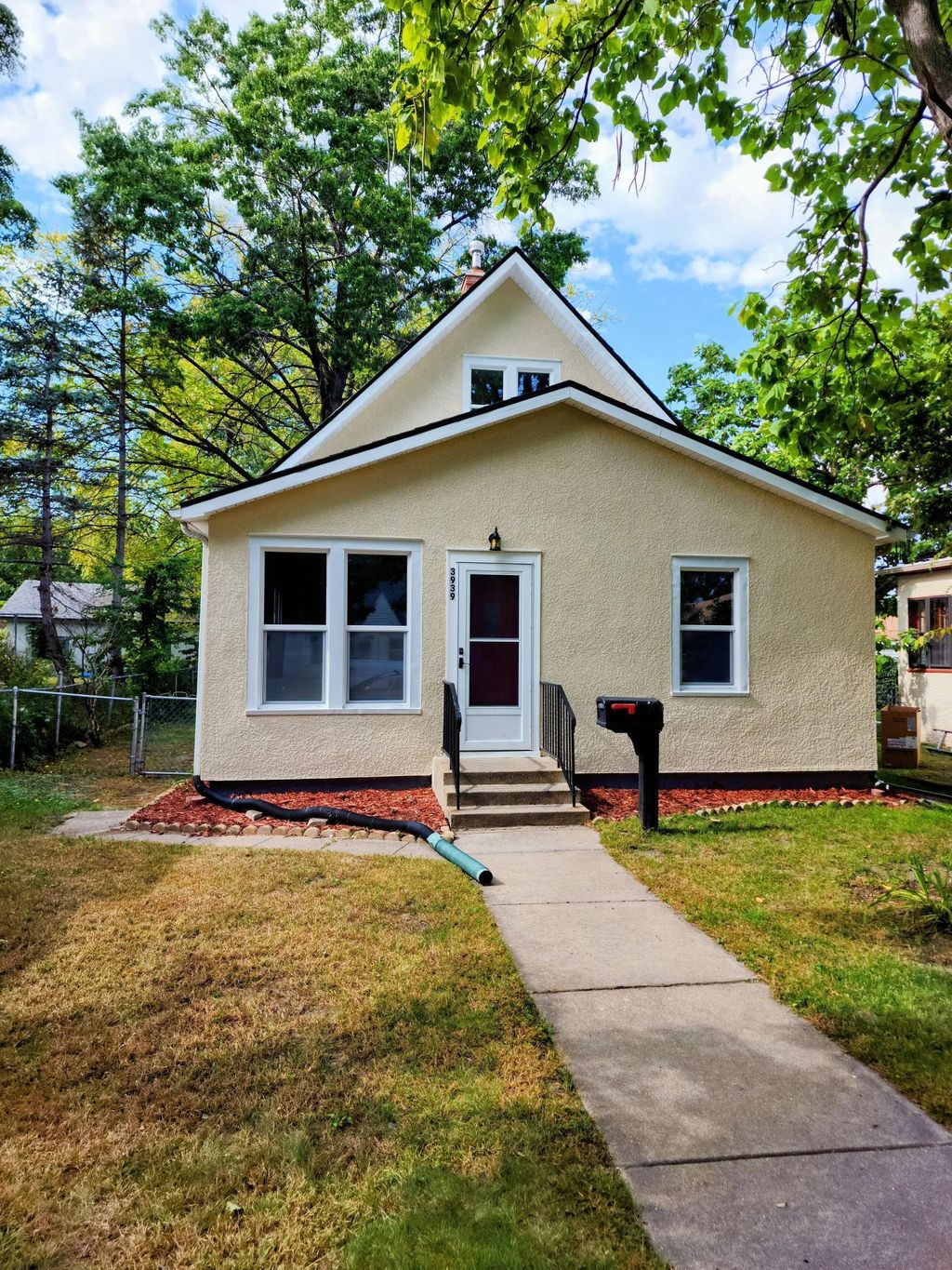Photo of 3939 Sheridan Avenue N, Minneapolis, MN 55412 (MLS # 6805175)