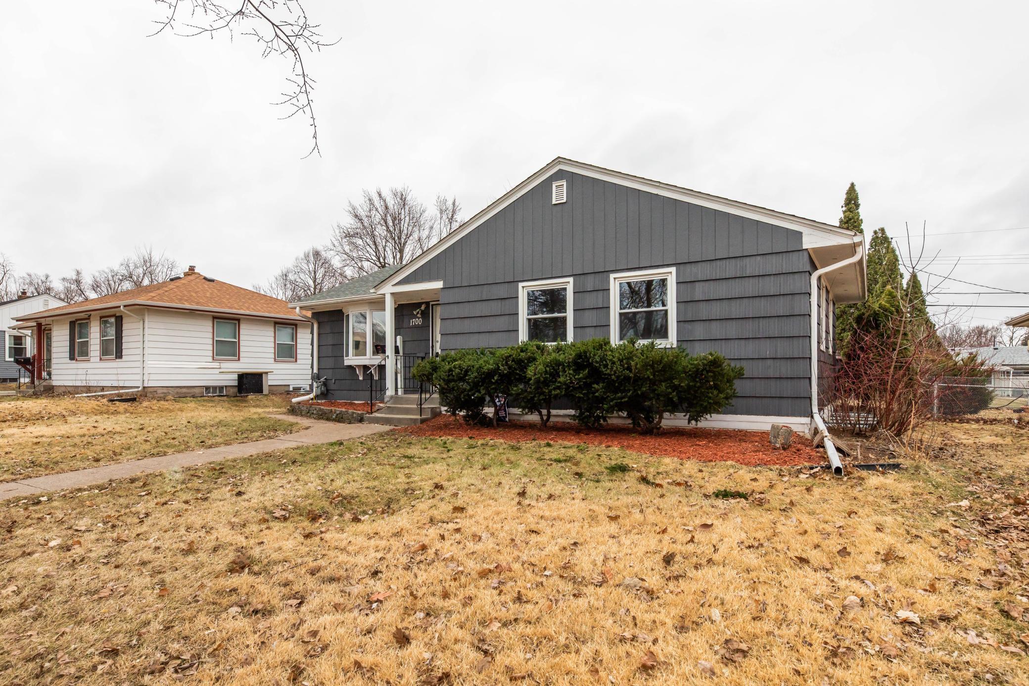 1700 Sherwood Avenue