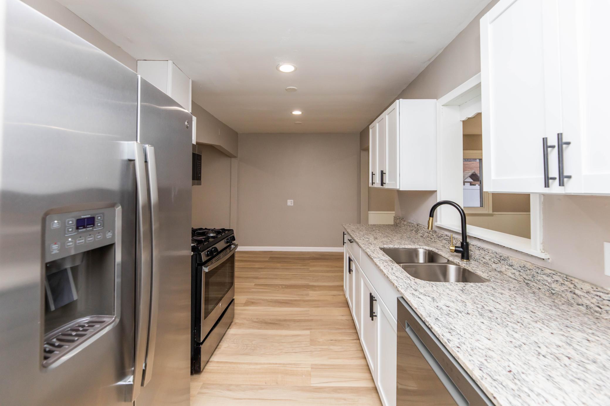 1700 Sherwood Avenue