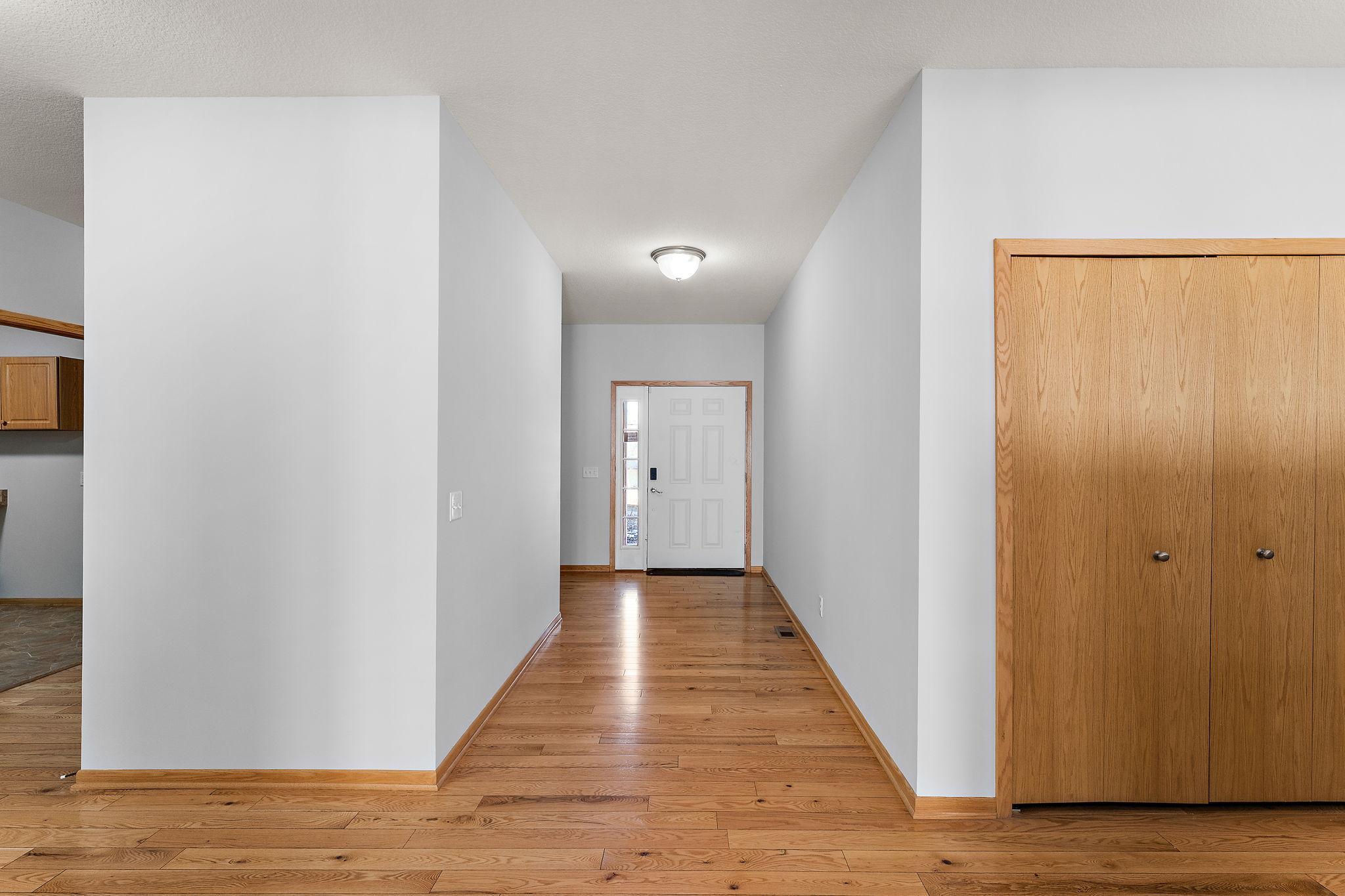 Mahtomedi, Minnesota, 55115, United States, 9 Bedrooms Bedrooms, ,6 BathroomsBathrooms,Residential,Active,2028534