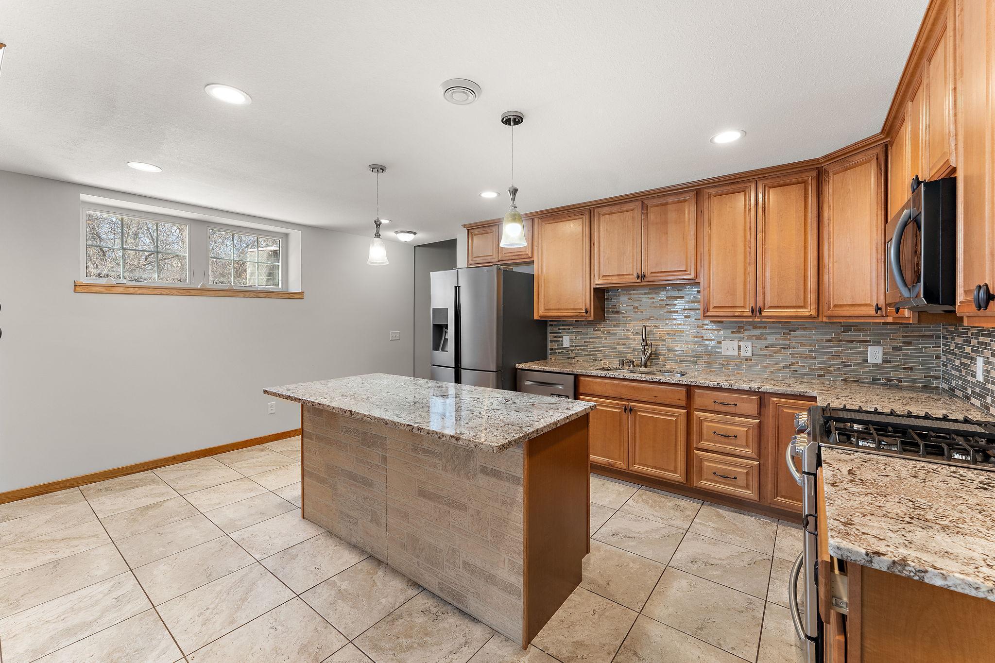 Mahtomedi, Minnesota, 55115, United States, 9 Bedrooms Bedrooms, ,6 BathroomsBathrooms,Residential,Active,2028534