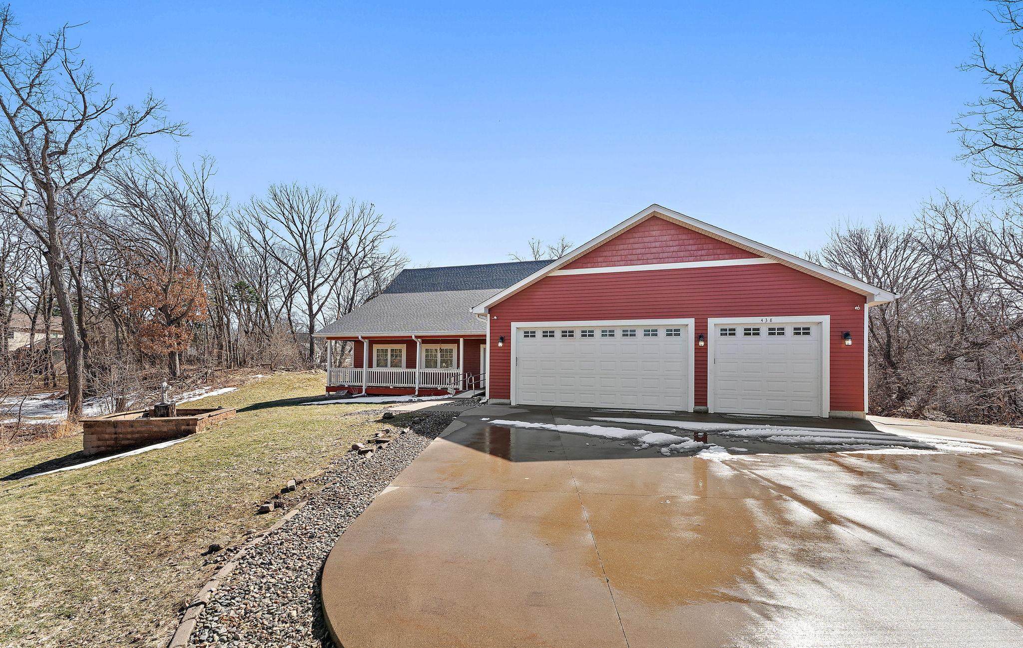 Mahtomedi, Minnesota, 55115, United States, 9 Bedrooms Bedrooms, ,6 BathroomsBathrooms,Residential,Active,2028534