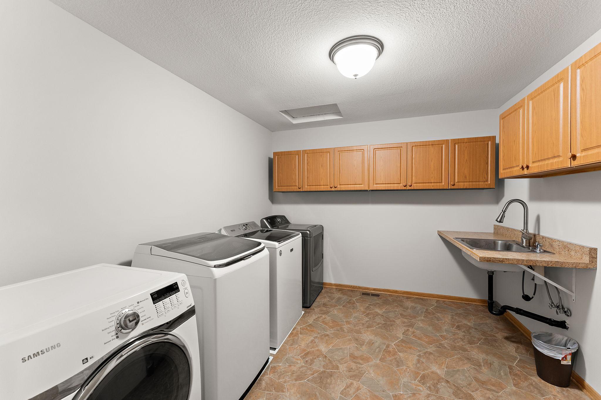 Mahtomedi, Minnesota, 55115, United States, 9 Bedrooms Bedrooms, ,6 BathroomsBathrooms,Residential,Active,2028534