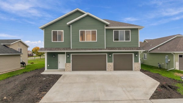 6183 BENNETT CT S, FARGO, ND 58104 - Image 3eef3ee192999ef9efa83c7c0bc2bc63/3740467052