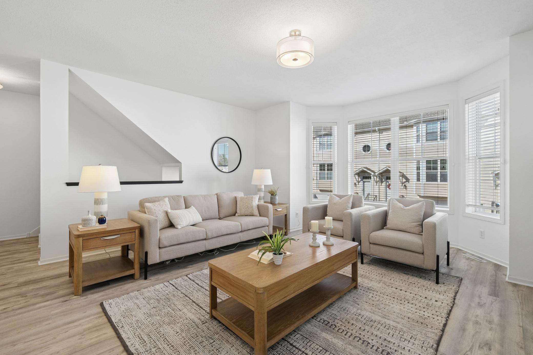 3166 Lexington Avenue N