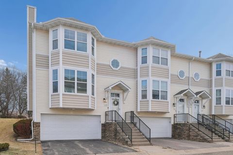 3166 Lexington Avenue N Shoreview MN 55126