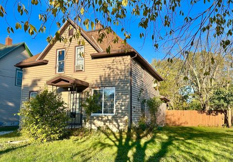 Photo of 1007 Frank Avenue, Albert Lea, MN 56007 (MLS # 6803888)