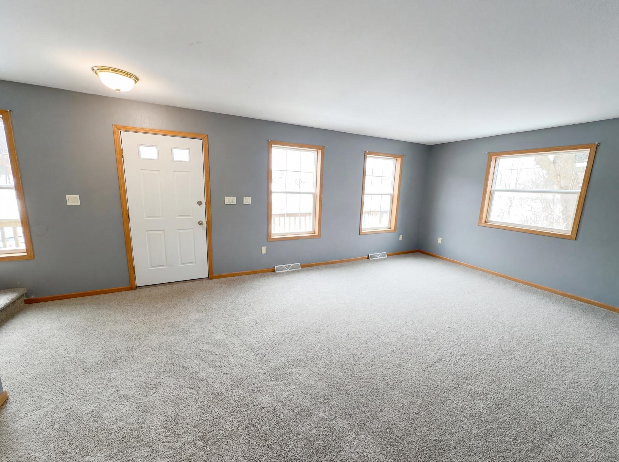 244 Point Douglas Road N