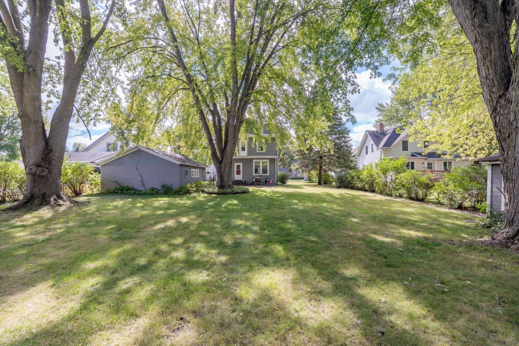 Photo of 409 Elm Avenue SE, Montgomery, MN 56069 (MLS # 7144940)