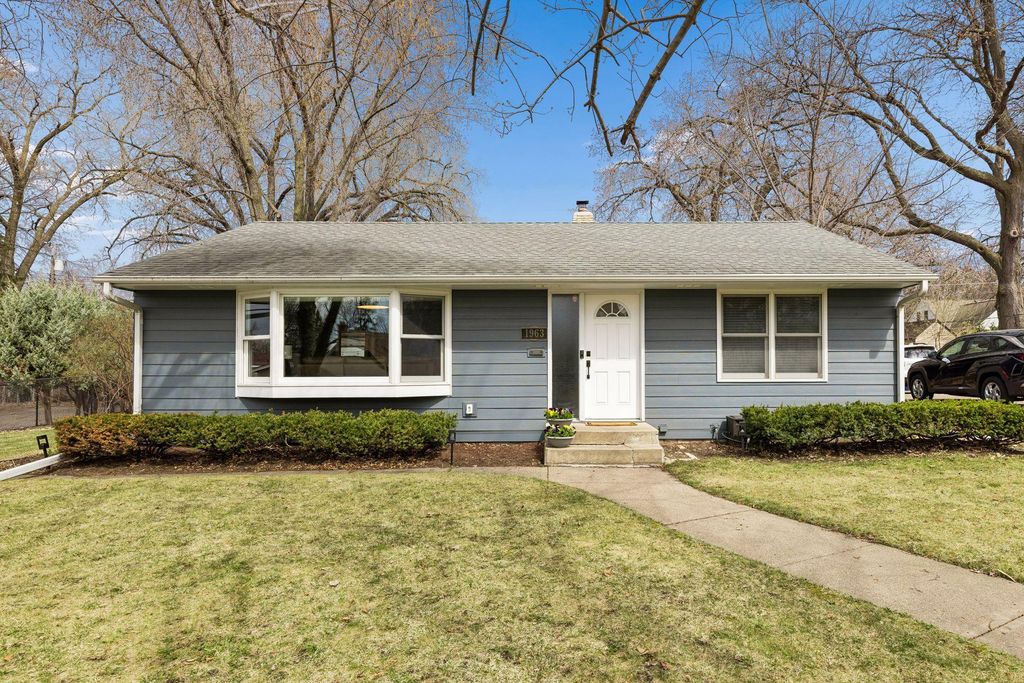 Photo of 1963 Yorkshire Court, Saint Paul, MN 55116 (MLS # 7041164)