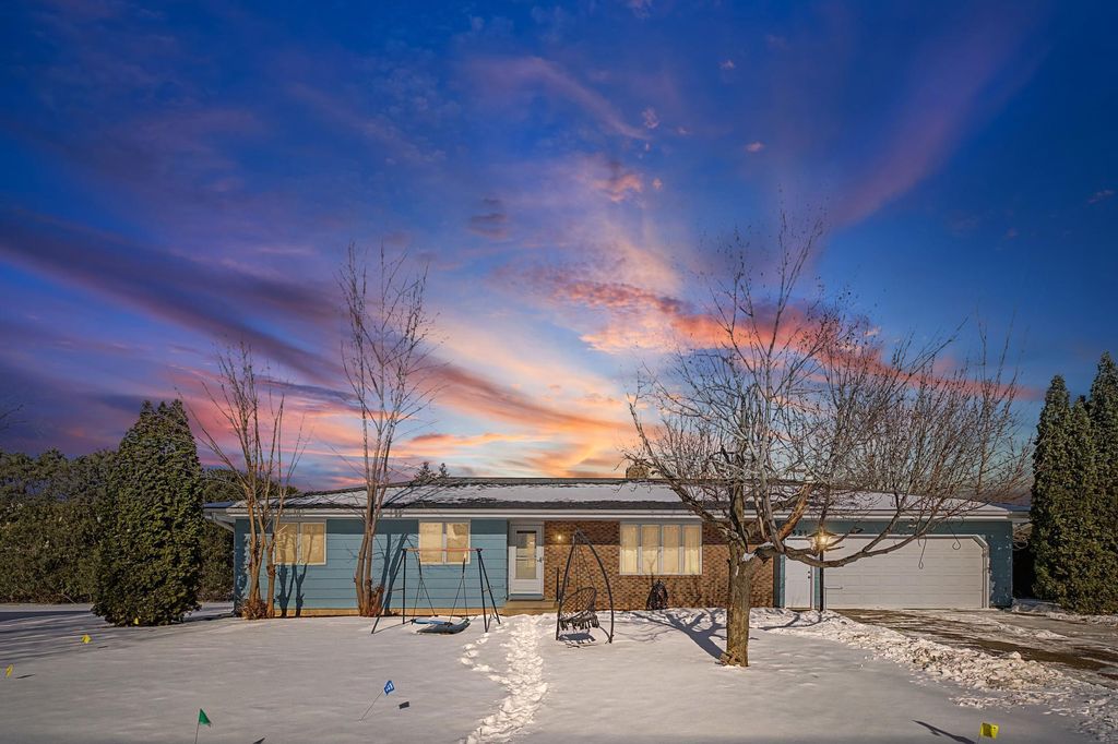 Photo of 521 Mcdevitt Street, Shakopee, MN 55379 (MLS # 7013443)