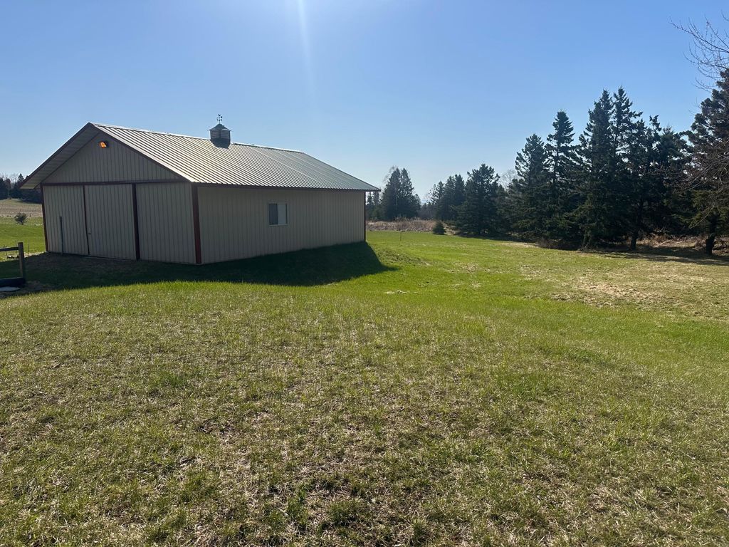 Photo of 942 Old North Shore Road, Two Harbors, MN 55616 (MLS # 7073124)