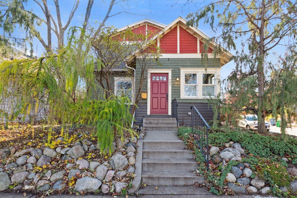 Photo of 721 W 40th Street, Minneapolis, MN 55409 (MLS # 7113901)