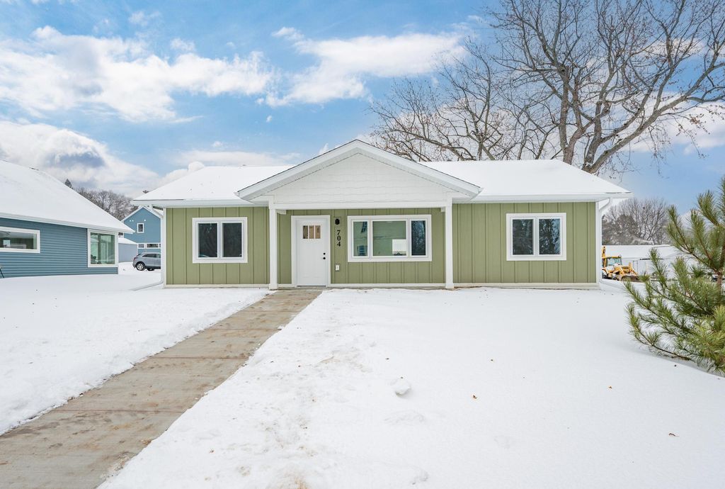 Photo of 704 NW 8th Avenue, Grand Rapids, MN 55744 (MLS # 7007138)